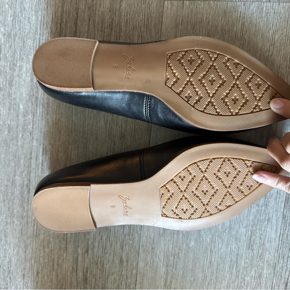 Zodiac Women's Hill Pointed Toe Flats - Picture 8 of 11